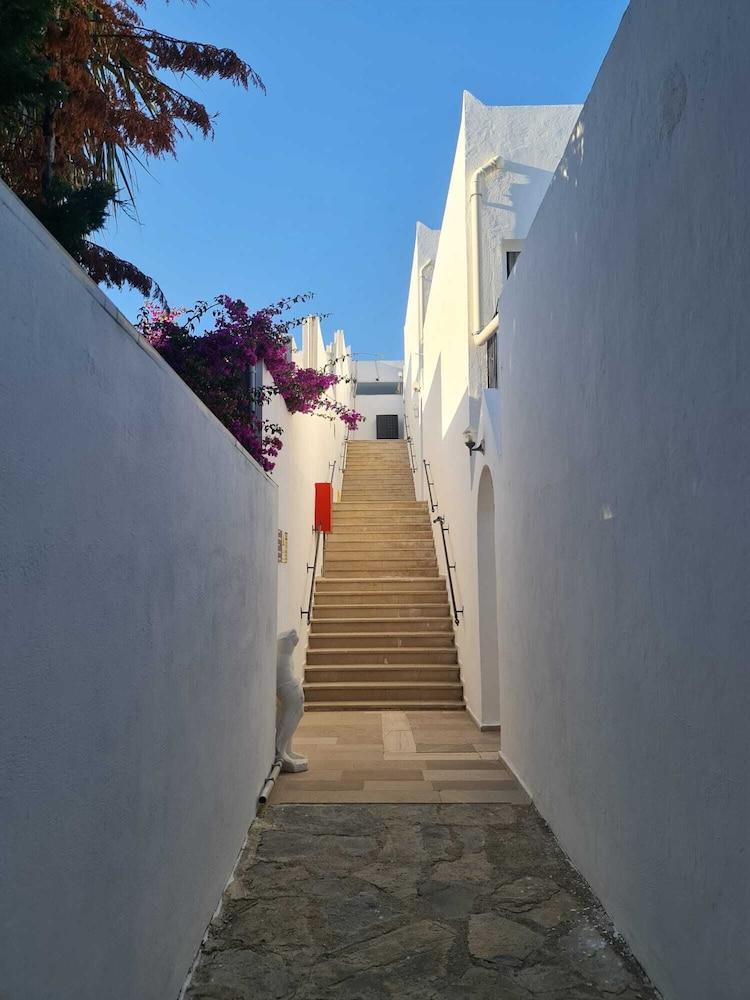 Nagi Beach Hotel Gümbet Exteriör bild