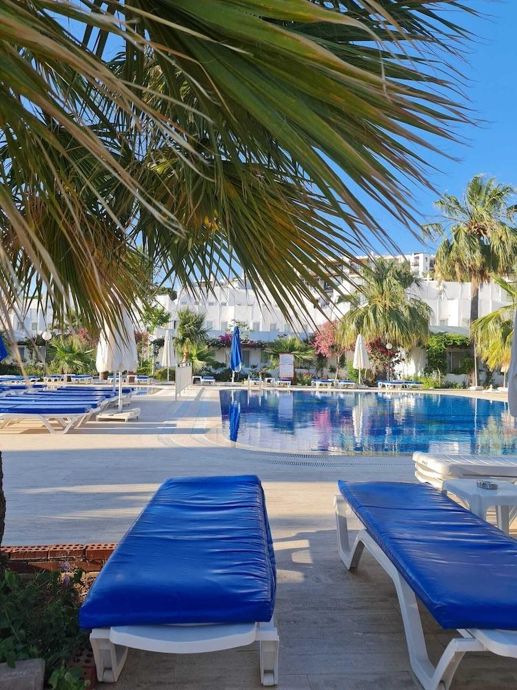 Nagi Beach Hotel Gümbet Exteriör bild
